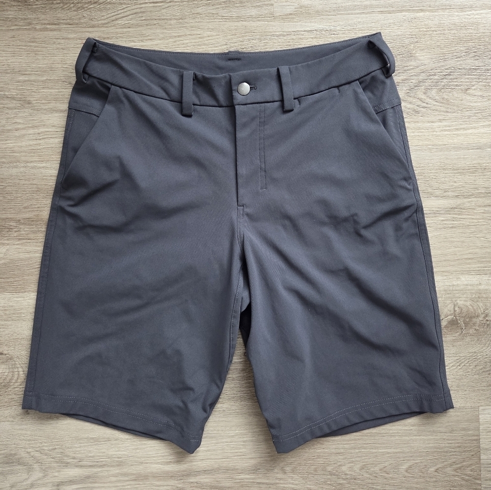 Lululemon The Works Warpstreme 11" Wicking 30 (Fit 30 In) Shorts Gray M7929SE